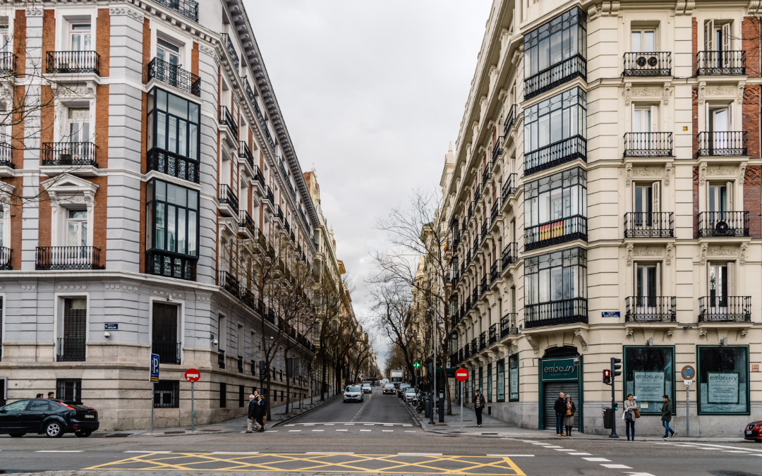 Guía para Buscar Vivienda en Madrid: Aspectos Importantes a Considerar